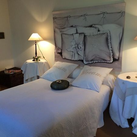 Logis De La Paqueraie Bed and Breakfast Saint-Branchs Εξωτερικό φωτογραφία