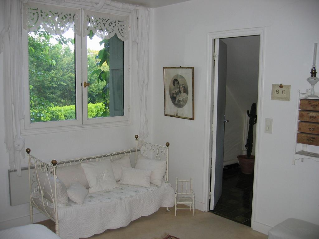 Logis De La Paqueraie Bed and Breakfast Saint-Branchs Εξωτερικό φωτογραφία