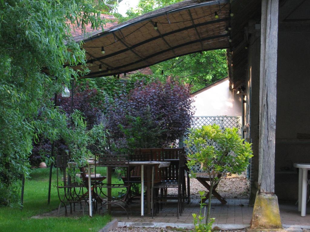 Logis De La Paqueraie Bed and Breakfast Saint-Branchs Εξωτερικό φωτογραφία