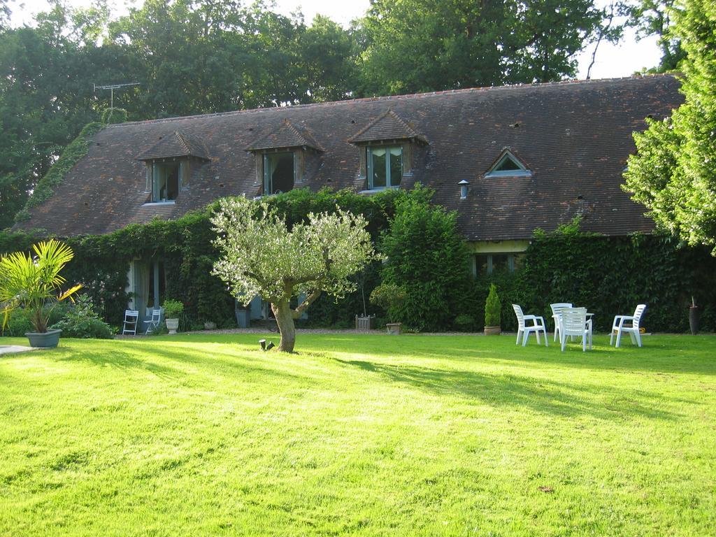 Logis De La Paqueraie Bed and Breakfast Saint-Branchs Εξωτερικό φωτογραφία
