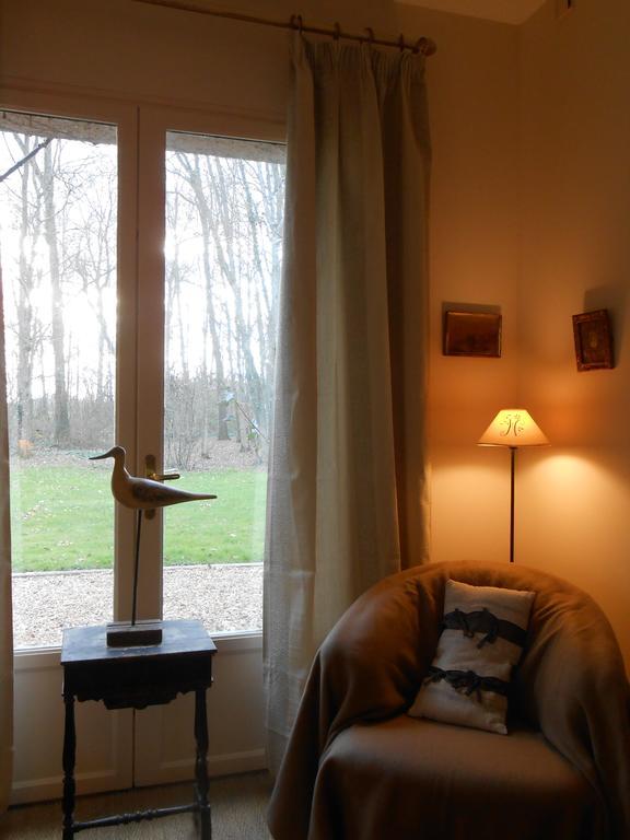 Logis De La Paqueraie Bed and Breakfast Saint-Branchs Εξωτερικό φωτογραφία