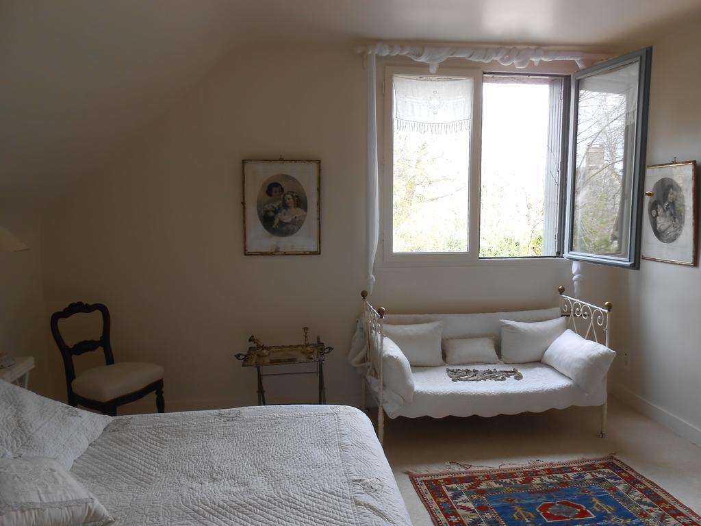 Logis De La Paqueraie Bed and Breakfast Saint-Branchs Εξωτερικό φωτογραφία