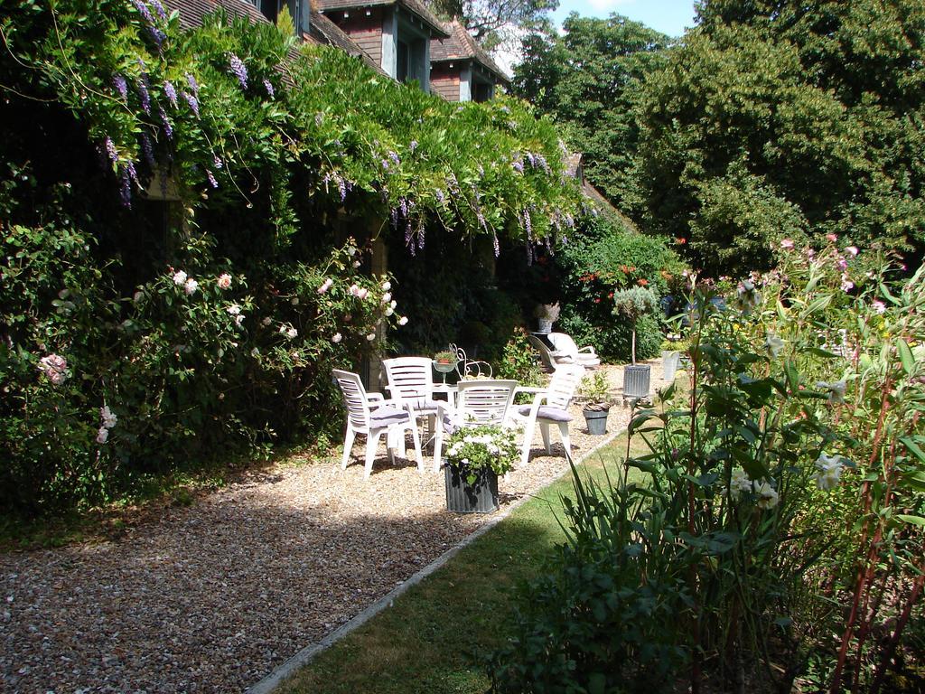 Logis De La Paqueraie Bed and Breakfast Saint-Branchs Εξωτερικό φωτογραφία